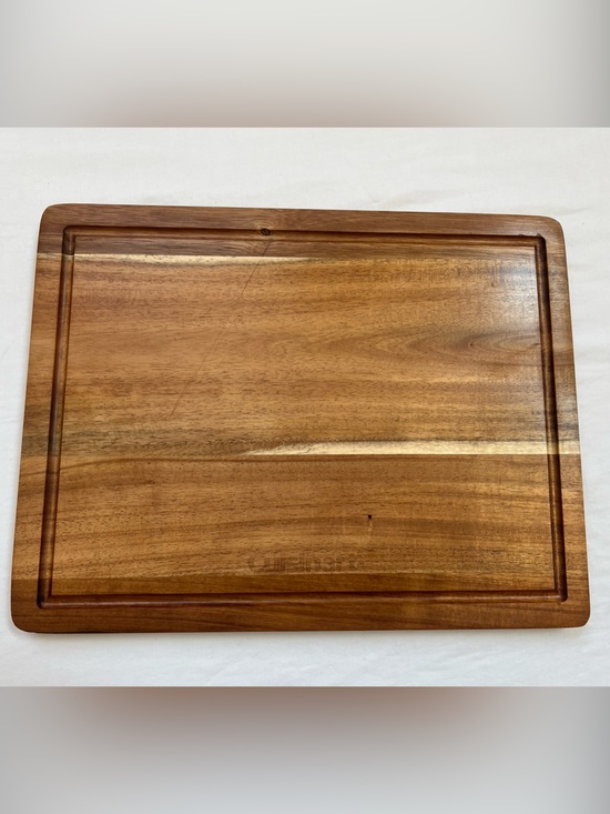 Cuisinart Other - Cuisinart Wood Cutting Board With Grooved Well 14” X 11" Reversible 0617/17550